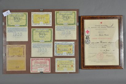 null CROIX ROUGE. SSBM. Brevet pour soins d'urgence avec Médaille, PARIS, 1932 encadré,...