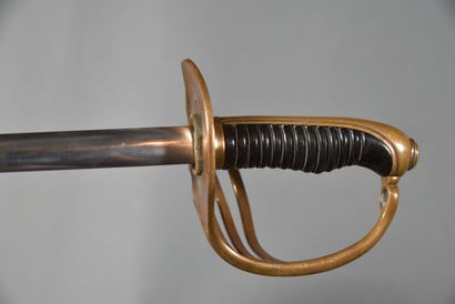 null FRANCE. Officer's saber Infantry type 1882, blade dated 1916 with 2 punches...