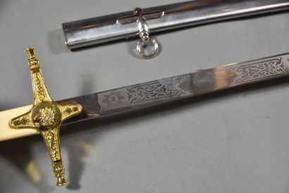null Oriental style sword, blade engraved with foliage of 4 coats of arms and stamped...