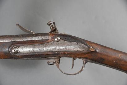 null FRANCE. Fusil pré-réglementaire (avant 1717), à silex, platine vierge, crosse...