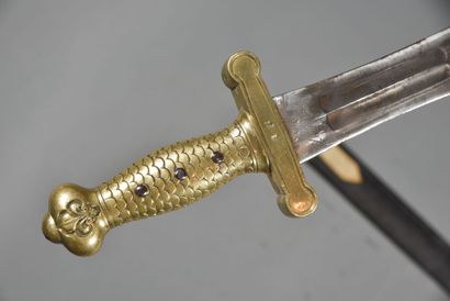 null FRANCE. Glaive 1816 à poignée à écailles, à fleur de lys des 2 côtés du pommeau,...