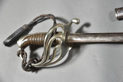 null FRANCE. Officer's saber 1882, horn handle, blade well marked to the model, iron...