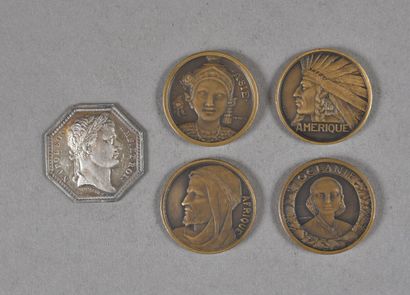 Lot de quatre médailles de l'Exposition coloniale...
