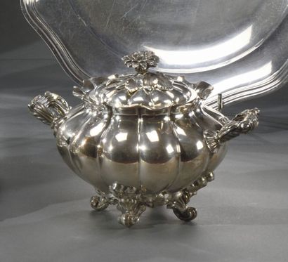 null Silver sugar bowl with melon ribs, decorated with foliage, flowering seed handles....