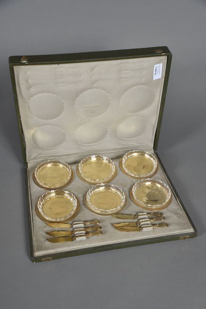 Toast set comprising six small plates in...