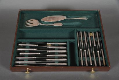 null Silver set with filets, cut-out spatulas, including twelve large flatware sets...