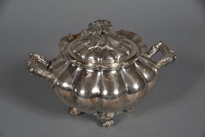 null Silver sugar bowl with melon ribs, decorated with foliage, flowering seed handles....