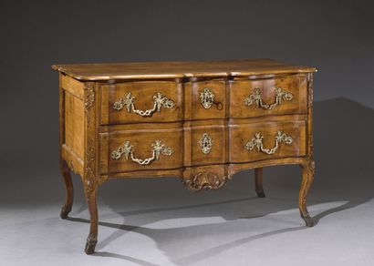 Grenoble, chest of drawers in cherry and...