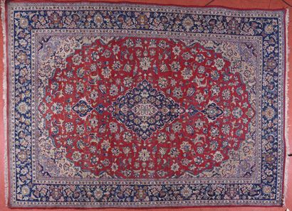 PERSIAN CARPET FROM AROUNE
Cotton warp and...