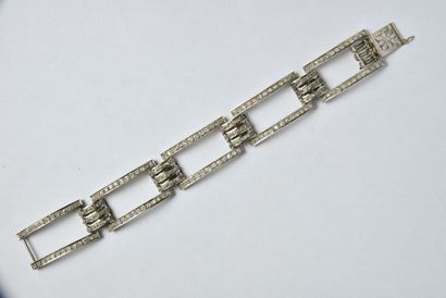 Bracelet en platine (850/oo) à maillons rectangulaires...