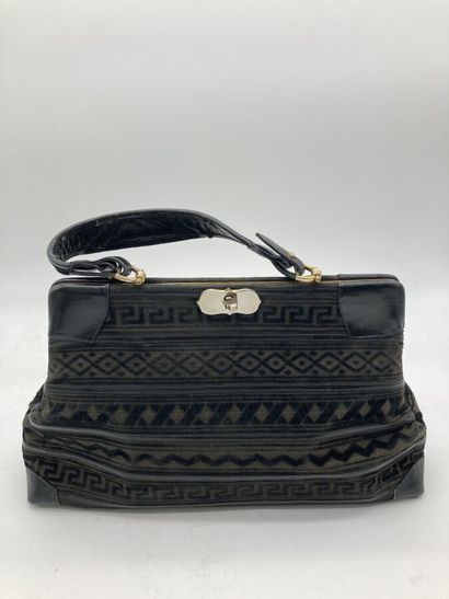 ROBERTA DI CAMERINO, trapezoid-shaped handbag...