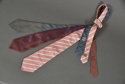 HERMES Paris vintage. Set of three ties,...