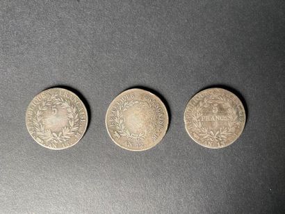 null Lot de trois pièces 5 Francs en argent comprenant :
-5 francs Napoléon Ier,...