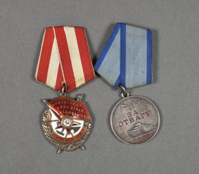 null URSS. Ordre du Drapeau Rouge et médaille de la Bravoure, les 2 matriculés, lot...