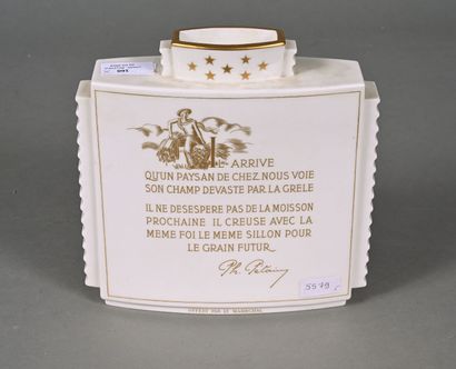 null Albert Decaris (1901-1988)
Manufacture nationale de Sèvres. Vase en porcelaine...