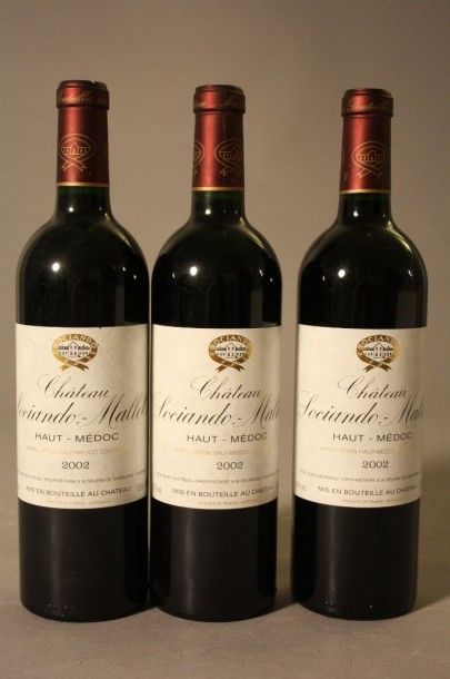 null lot 77 - 3 B CHÂTEAU SOCIANDO MALLET (e.t.h. légères; 1 e.a.) Haut Médoc 20...