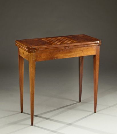 Jean-François HACHE (1730-1796) Jean-François Hache (1730-1796)

Petite table à jeux...