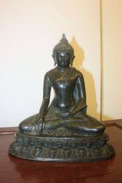 null Bouddha en bronze. 