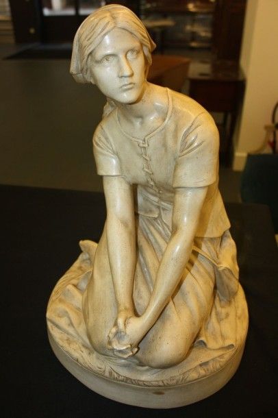 null Chapu, Jeanne d'Arc agenouillée, sculpture en plâtre