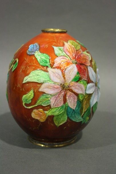 Camille FAURÉ (1874-1956) Camille Fauré (1874-1956)

Vase de forme ovoïde en émaux...
