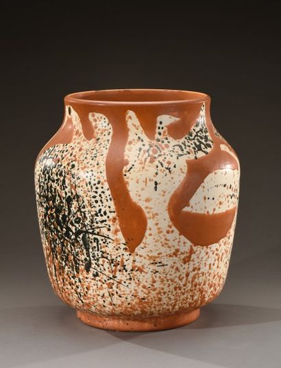 Mario PRASSINOS (1916-1985) Mario Prassinos (1916-1985)

Vase en céramique peinte...