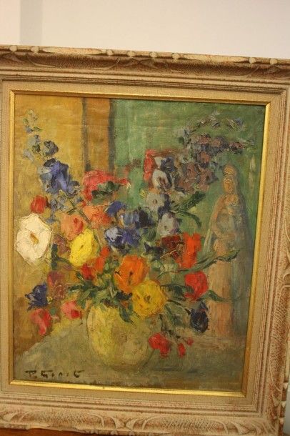 null P. Genet, bouquet de fleurs, huile sur toile, signée en bas à gauche. 