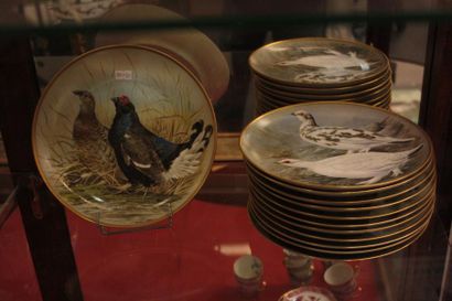 null 12 assiettes à décor de volailles de chasse, peintes par Basil Ede, Franklin...