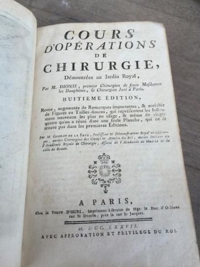 Un lot de livres XVIIIème : Cours de chirurgie...