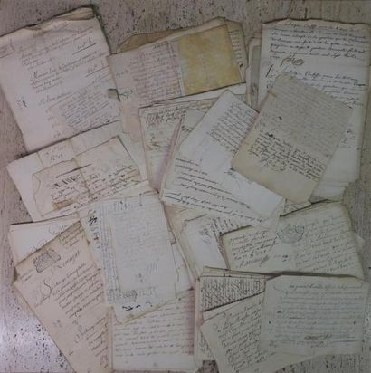 null DROME. Environ 480 documents manuscrits et imprimés, première moitié du XVIIIe.
Important...