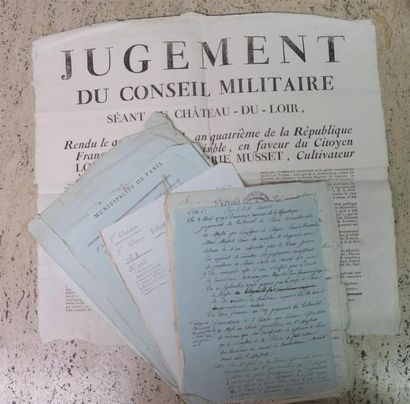 null REVOLUTION / CHOUANNERIE. Liasse de 12 documents, 1792 - an 5.
En avril 1793,...