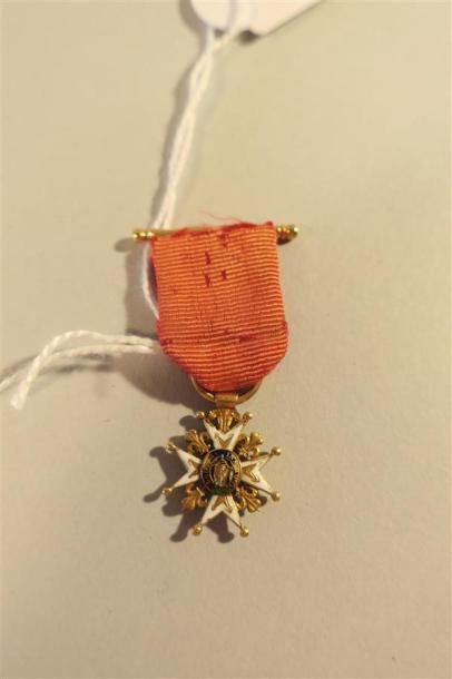 null France - Ordre de ST LOUIS, croix de chevalier, avec une barrette de fixation...
