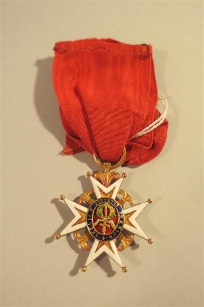 null France - Ordre de ST LOUIS, croix de chevalier, étonnant modèle à lys partiellement...