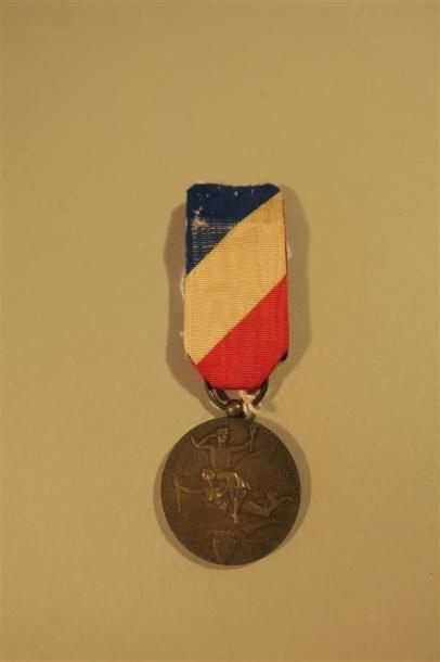 null France- Médailles de l'Exposition Universelle de Paris de 1900, attribuée
