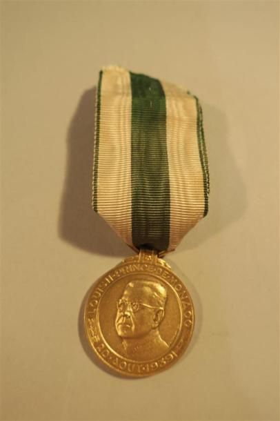 null Monaco, Médaille des sports de Louis 2, vermeil