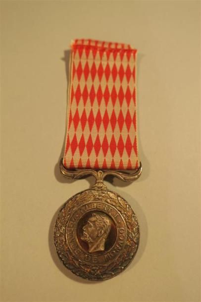 null Monaco, Médaille d'honneur d'Albert 1°, argent