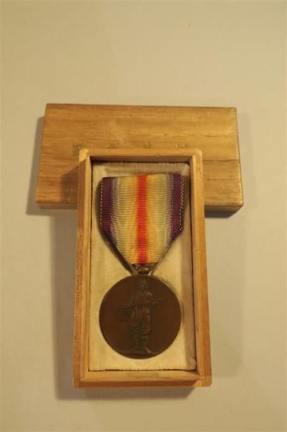null Japon, Médaille interalliée de la Victoire avec son boîte