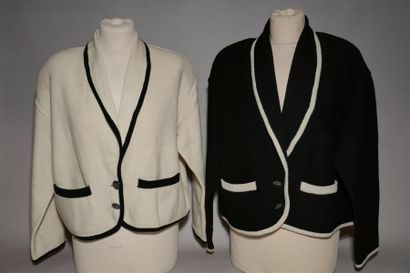 null Sonia RYKIEL. Duo de vestes noir et blanc en maille (laine et angora). Petite...