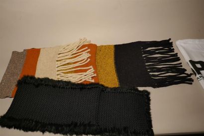 null Sonia RYKIEL. Grande écharpe à rayures, alpaga, cachemire et laine (35X240 cm),...