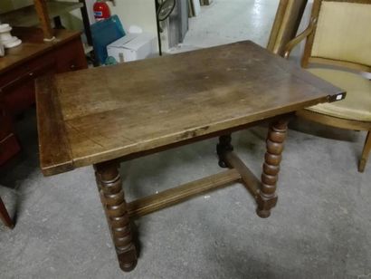 null TABLE-BUREAU en bois tourné. Louis XIII.