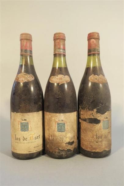 null 3 B CLOS DE TART (Grand Cru) 2 à 3 cm; e.t.a; clm.a. peu lisibles; c.s. Mommessin...