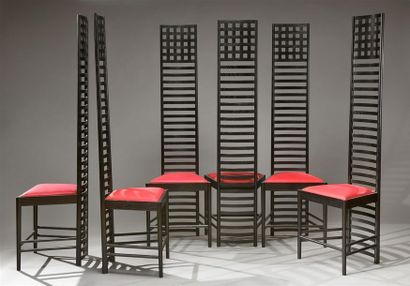 null Charles-Rennie Mackintosh (1868-1928) d'après
Série de six chaises en frêne...