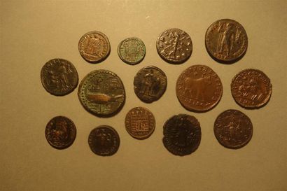 null LOT de 14 monnaies romaines en bronze et billon : Numerien, Carin,Delmace,Constantin,...