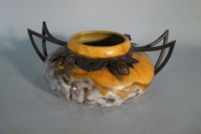Louis DAGE (1885-1963)
Vase en céramique...