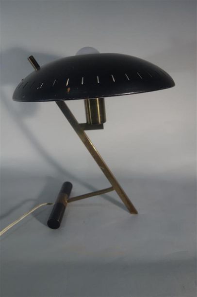 null Louis KALFF (1897-1976) & PHILIPS (éditeur) 
Lampe de table à une lumière à...