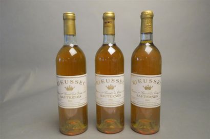 null 3 B CHÂTEAU RIEUSSEC (2 B.G; e.l.s; 2 capsules gonflées) CC1 Sauternes 1981