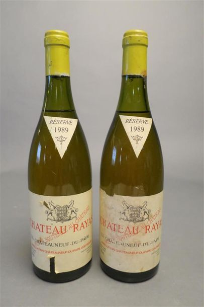 null 2 B CHATEAUNEUF DU PAPE Blanc (1 à 3,8 et 1 à 4 cm; e.a; quelques marques collerettes...