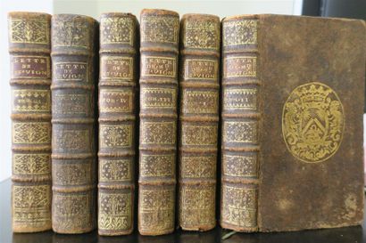 null Lettres de Mme de SEVIGNE 6 volumes, reliures différentes.