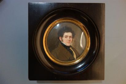 null Flavien-Emmanuel CHABANNE (1799-?) 
Portrait d'homme en habit, miniature signée...