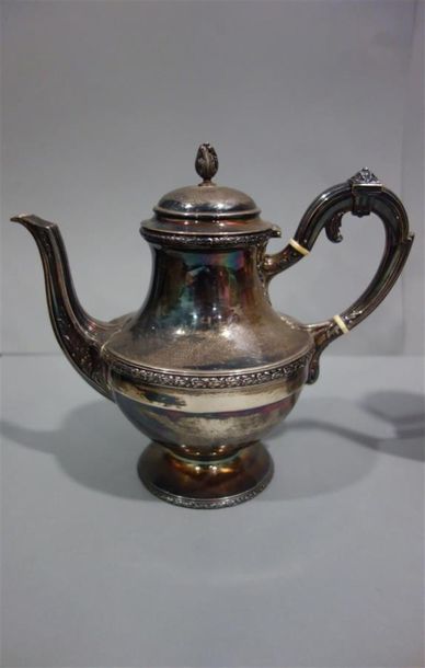 null Service à thé et café dans le style Louis XVI, orné de frises de laurier. 
Argent...