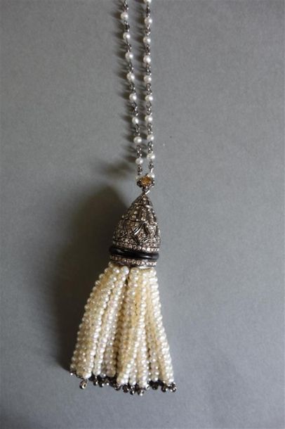 null Collier Bayadère en or noirci 18K (750/oo), la maille alternée de petites perles,...